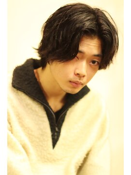 ブークル(boucle) ゆるめパーマセンターパート