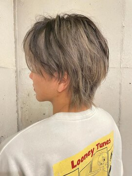 ヴォアソルヂェガーデン(Voasorte GARDEN) 【KIKA】メンズウルフカット　インナーカラー