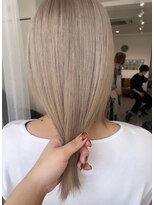 カラ ヘアーサロン(Kala Hair Salon) ホワイトベージュ☆