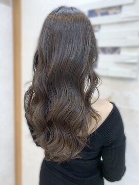 ラフューネ ヨコハマ(Raffune Yokohama) レイヤー×グレージュ / 高橋勇樹