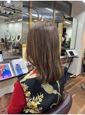 白髪ぼかしハイライト☆外ハネミディアム20代/30代/40代/50代