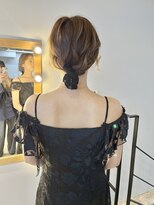 20代30代大人気♪ベロアリボンアレンジ特別なイベントに◎