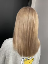 ウィクシー(wixy)&nbsp;初めてのブリーチカラーはこれ！ミルクティーブロンド♪