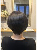 ショートボブ