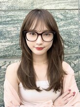 トエン(toen) 無造作レイヤーが可愛いロングヘア