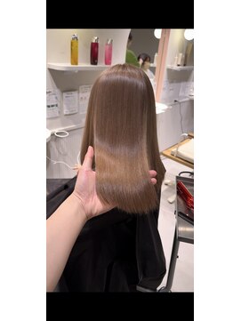 ムーム(Momb) 1ブリーチでできるミルクティーカラー