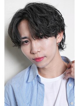 グロウ 天神店(growth) 前下がりセンターパート×ルーズ×スパイラル