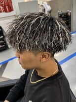 ダズルヘアラッシュ(DAZZLE hair RUSH)&nbsp;名古屋八事金メッシュシルバーメッシュ細め太めハイライトパーマ