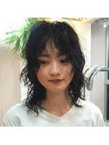 アクセヘアー 町田(acce hair)&nbsp;ミディアムウルフのレイヤーウェーブ