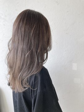 ゼンドットカラスマ(Zen.karasuma) くびれヘア