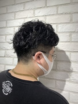 ルスト(L.u.s.t) ツーブロックパーマ