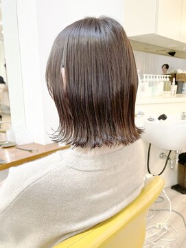 モリオ フロム ロンドン 成増店 【morio成増 セリザワ】ミディアムボブ 外はね 秋冬カラー