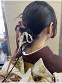 タイトシニヨンカチモリヘア
