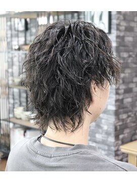 ウィスカーヘアー(whisker hair) ツイストスパイラルパーマ