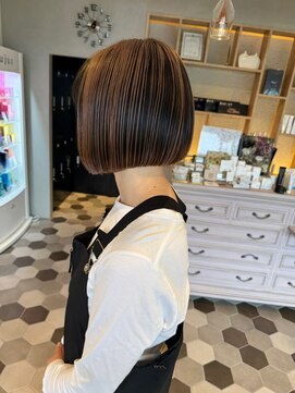 リベラル(liberal) 白髪ぼかし アンブレラカラー 艶ボブ【30代/40代/50代】