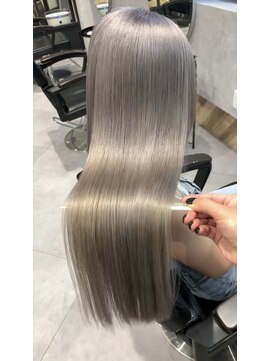 ラフトウキョウ 浜松(RAF TOKYO) ホワイトシルバー