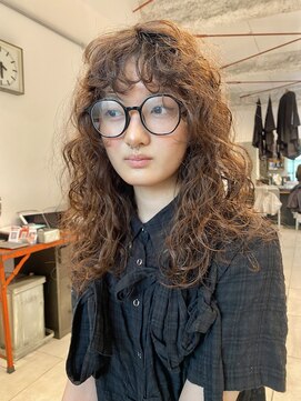 ナループロアツム(Nalu pu loa Tsum) ハードパーマ/ウルフパーマ/マレットヘア