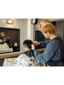 【荒町/五橋駅徒歩5分】落ち着いた大人空間でマンツーマン施術。ワンランク上の自分になれるサロン<理容室>