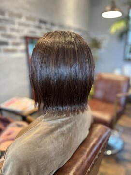 ジンク(Zn) メンズライク　ショートボブ