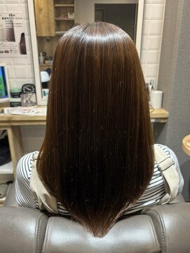 カミケンガレリア(kamiken. galleria) 美髪縮毛矯正×ミディアムヘア【カミケンガレリア】