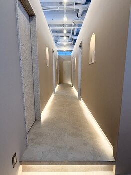 アンジェリカ 八尾店(ANGELICA)の写真/【全席完全個室＆シャンプー移動なしYUMEシャン導入】大人女性向け1人だけの落ち着いた空間を堪能できる♪