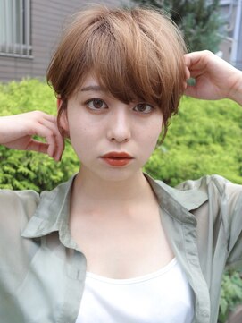 ビューイースト 亀戸 錦糸町(VIEW EAST) 大人かわいいショートボブカーキグレージュフェザーバング