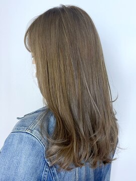 アイティーバイアルバム 八王子店(IT by ALBUM) 透明感グレージュロング_くびれヘアビタミンカラー_ba339352