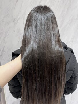 リー 京橋(Lee) 髪質改善カラー 山下志穂