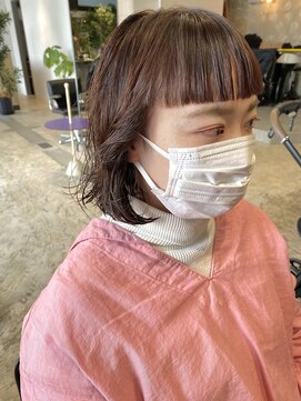 ピーロ(piilo) オレンジ パーマ ボブ オン眉