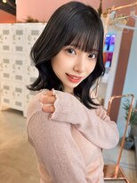 クム(kumu)&nbsp;【kumu】くびれミディ/おろし前髪/名古屋/20代/30代