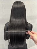 ダークアッシュ暗めカラーフェミニンロング大人ガーリー
