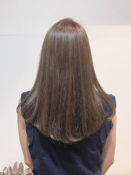 五角髪の写真/髪の芯から潤いを与え補修するので、カラー後のダメージを軽減◎指通りなめらかな美ツヤヘアに♪