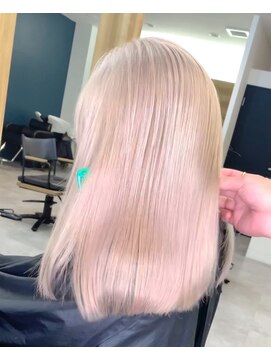 テラ 仙台(Tera) ホワイトカラー ペールベージュ ホワイトベージュ