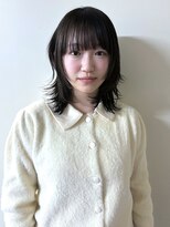 ノラ シブヤ(NORA)&nbsp;☆ミディアムレイヤーミディアムウルフレイヤーカットハッシュ