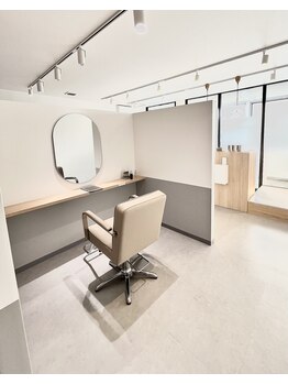フルー(fleu)の写真/【大森駅７分】周りを気にせず、髪の悩みも気軽に相談。半個室で過ごす、髪も心も整うプライベートサロン。