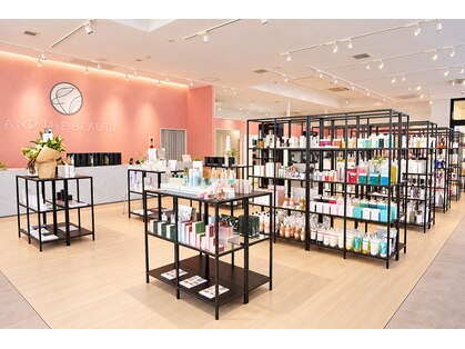 アンドザビューティ(AND THE BEAUTY)の写真