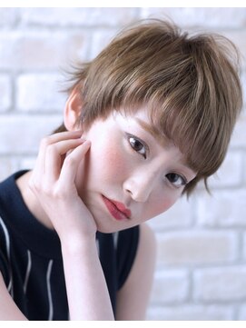 オウル(Owll) 大人オン眉[mignon]オシャレデザインカラーベリーショート