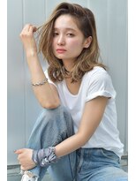 ラべリー 池袋(LOVELEY)&nbsp;外国人風ナチュラルベージュ　ブリーチ　【池袋】