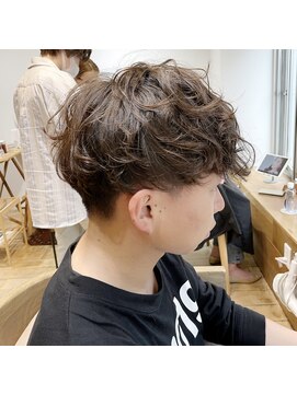 ラナ 渋谷(Lana) 【Chill】外国人風サイドグラデーションスリークショート渋谷◎