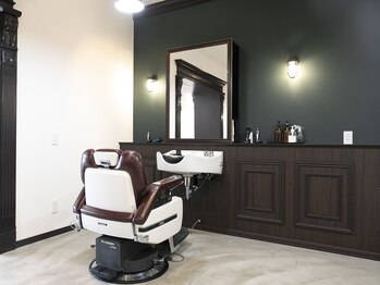 ダウンタウンバーバー(DOWNTOWN BARBER)の写真/当店大人気メニュー『床屋のくせに気持ちよすぎるヘッドスパ』！頭皮環境を整え、日ごろの疲れを癒します★