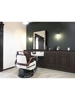 当店大人気メニュー『床屋のくせに気持ちよすぎるヘッドスパ』！頭皮環境を整え、日ごろの疲れを癒します★