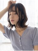 くびれヘア ミディアムウェーブ ハイライトカラー