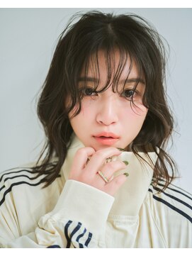 フルールバイリトル 新宿(FLEUR by little) 前髪ラフパーマ柔らかミディアムヘア