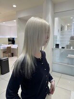 ☆ホワイトカラー　ブリーチ必須