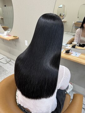 シカ 神戸三宮元町店(Cica) 髪質改善 UPTOGLOSS 三宮 神戸美容室 トリートメント 元町