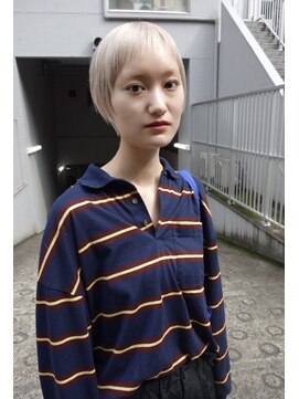 レコ 渋谷(LECO) ホワイトベージュブランドベリーショートレイヤー