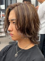 ハイライトセンターパートメッシュダブルカラーツーブロック