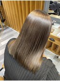 透明感のある寒色系カラー