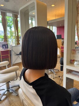 ステラ 嵯峨店(stella) 自然とおさまる内巻きボブ
