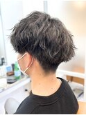 本厚木/波巻きシャドウパーマツーブロック刈り上げ短髪ショート